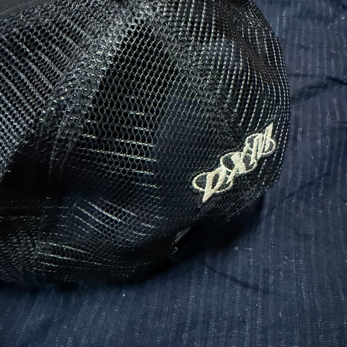 데우스 엑스 마키나 엔젤헤드 트러커 블랙 OS 상품이미지4