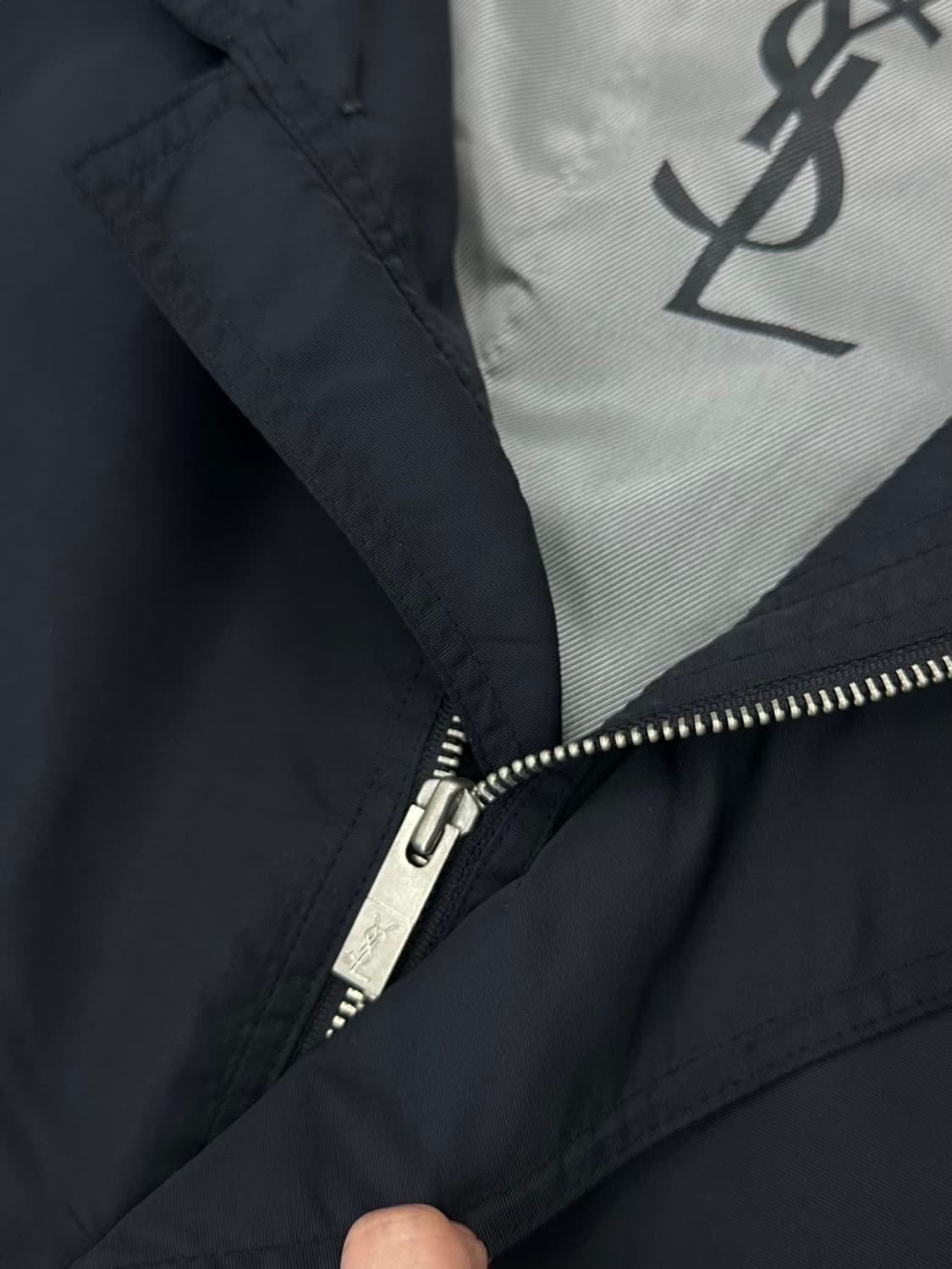 YSL 생로랑 나일론 자켓 블랙 (M~XL) 상품이미지4