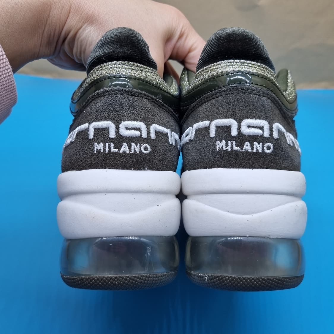 포나리나 카키 벨벳 키높이스니커즈 230 굽5 상품이미지4