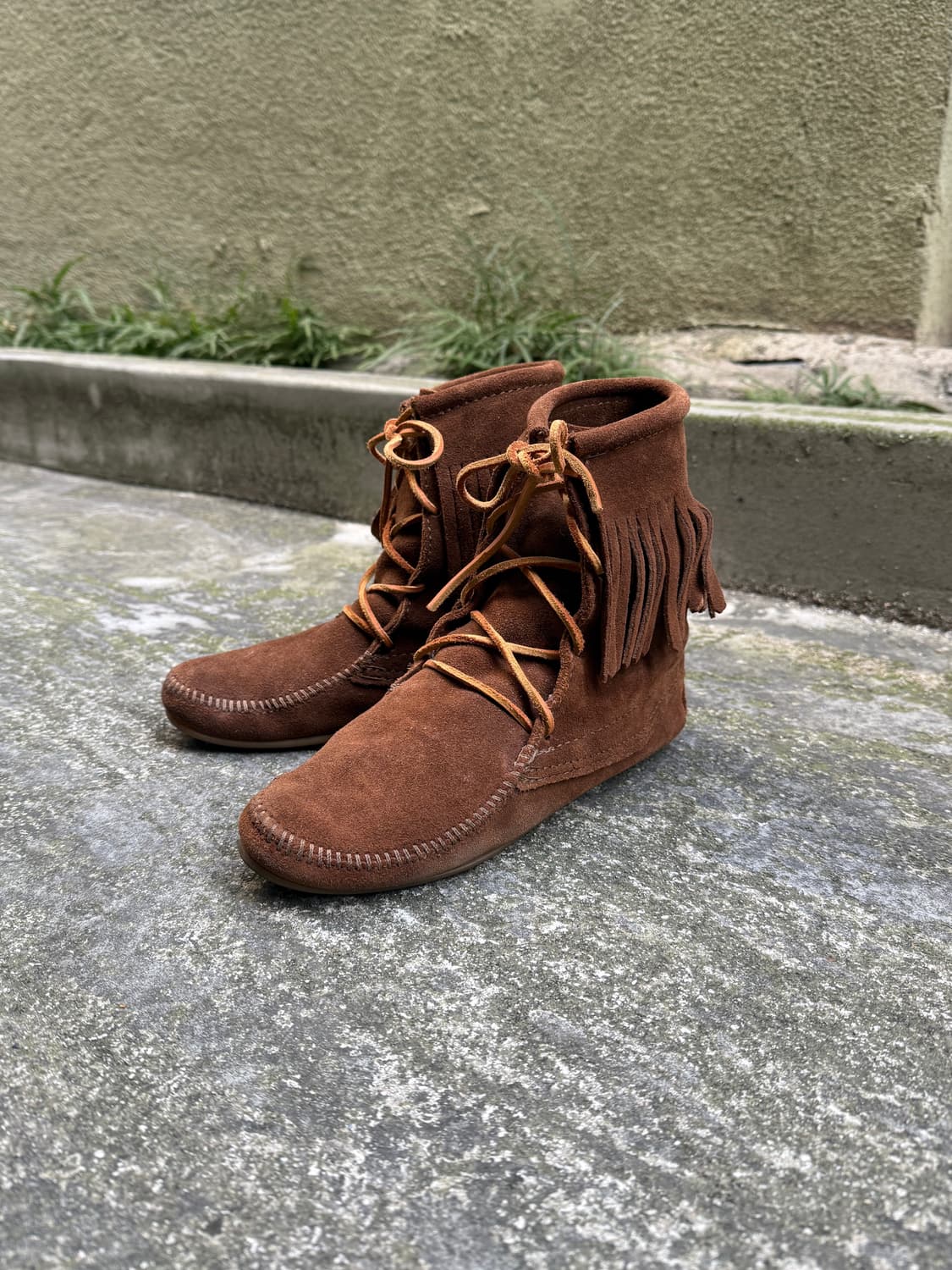 미네통카 프린지 모카신 부츠 상품이미지1