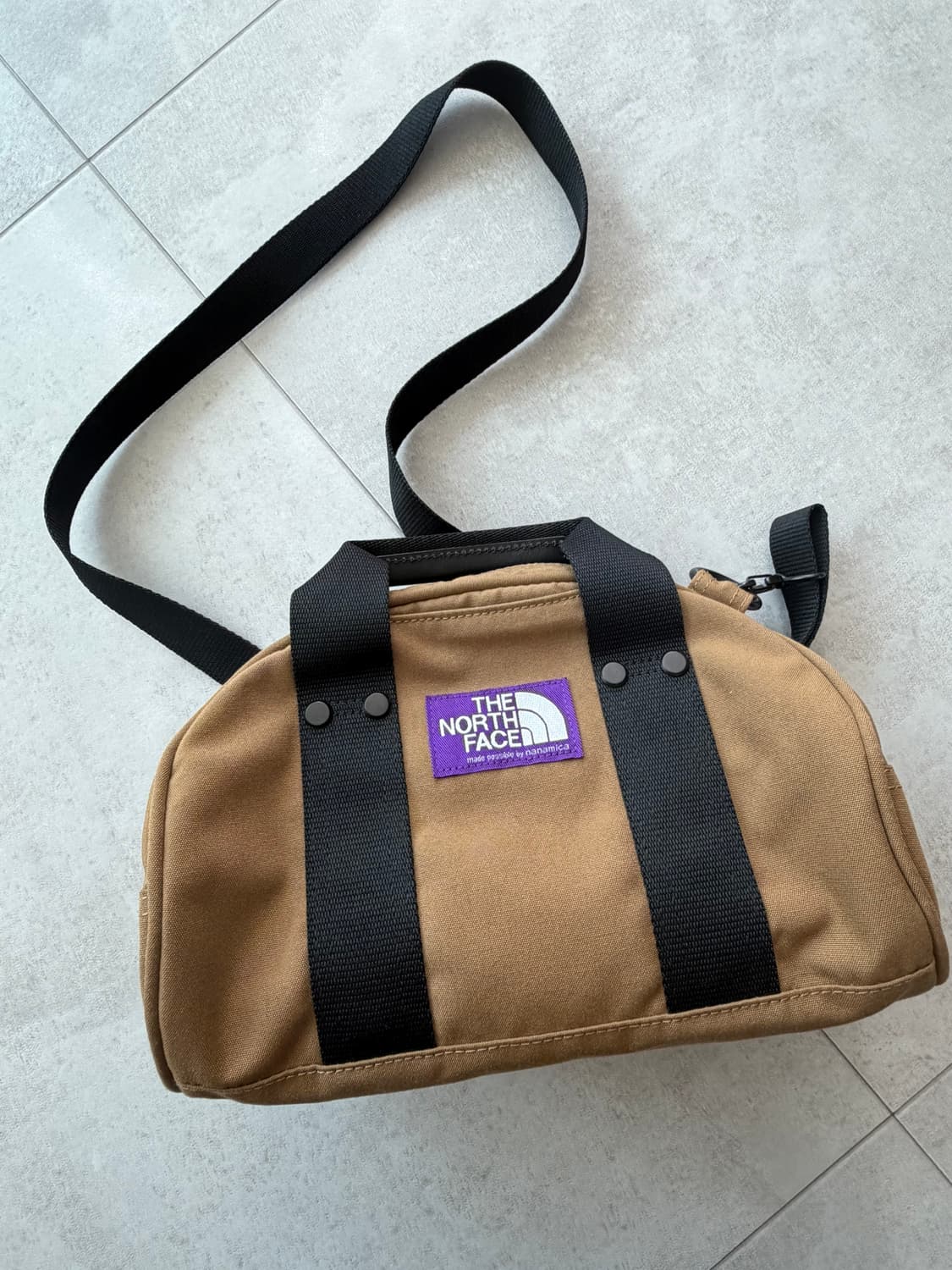 노스페이스 퍼플라벨 가방 판매합니다. 상품이미지2