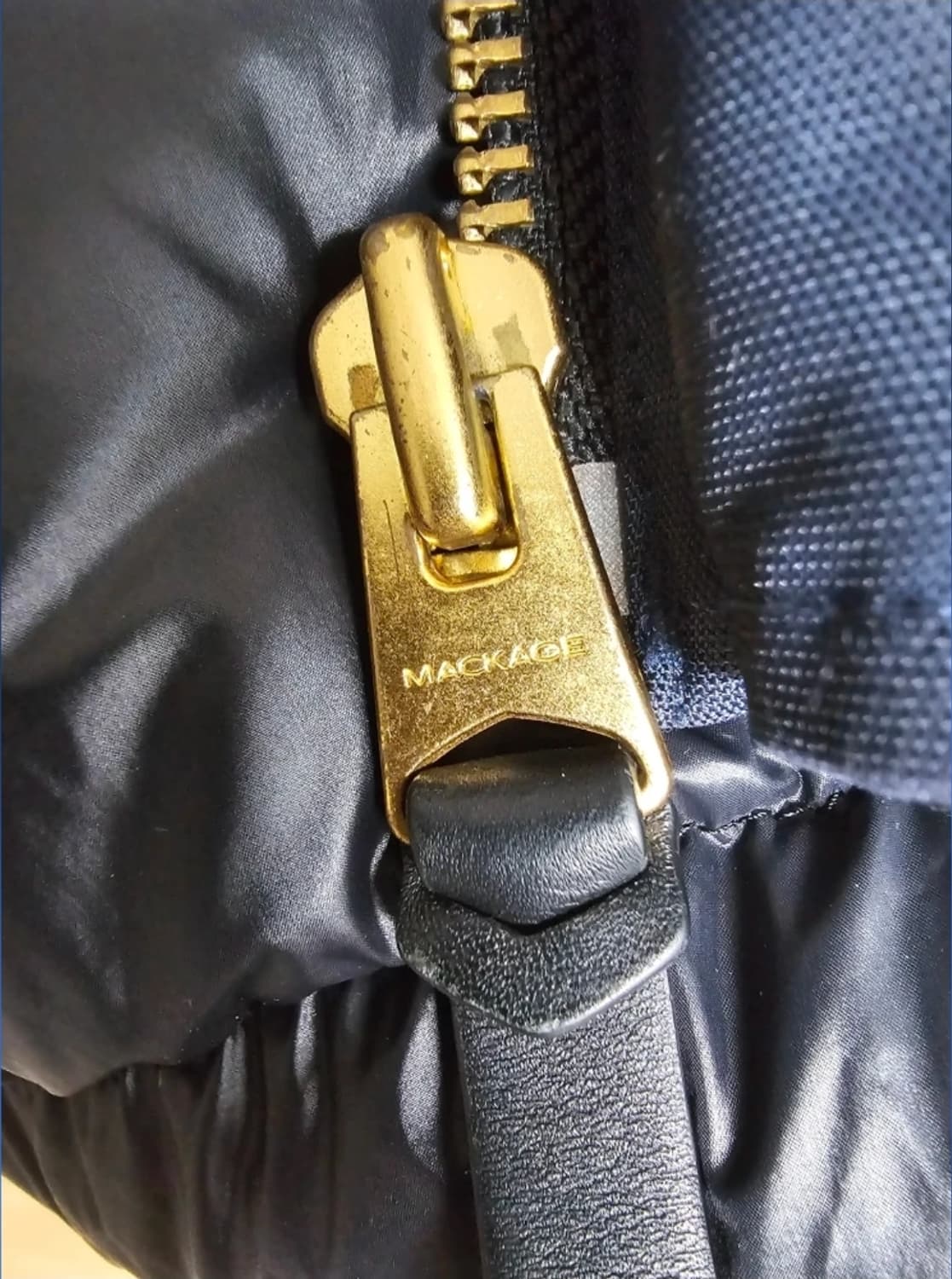 맥케이지 딕슨 금장 패딩 40사이즈/23년식신형 상품이미지6