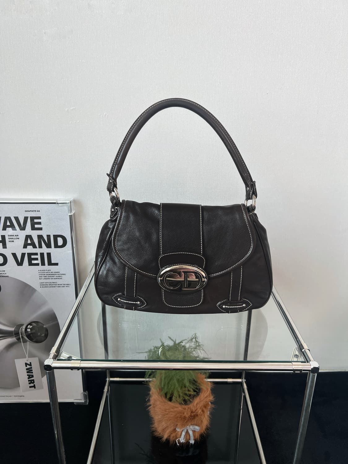 디올 스트리트 시크 숄더백 상품이미지3