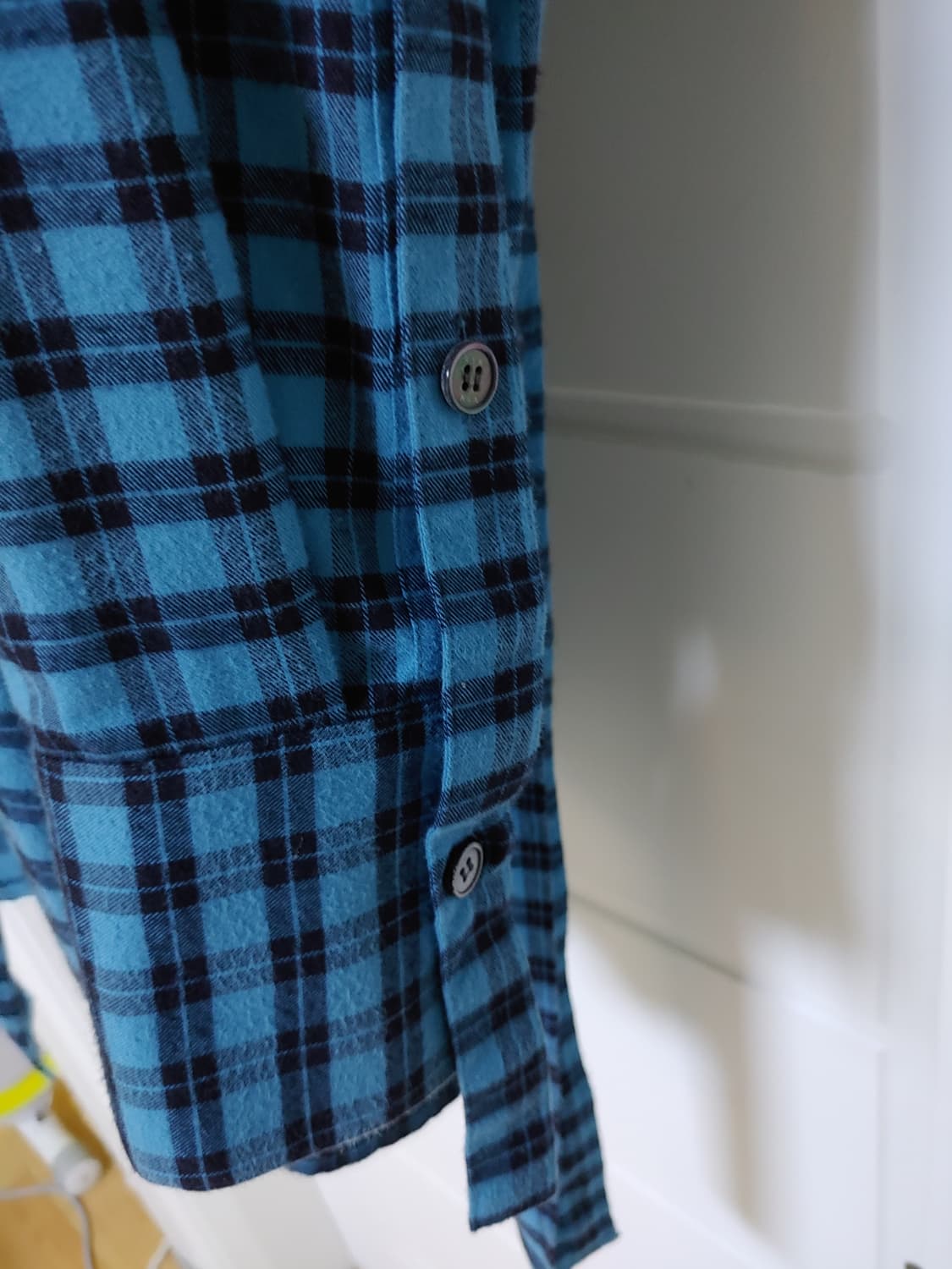 우영미 플란넬 블루체크 러프 셔츠 팝니다 상품이미지2