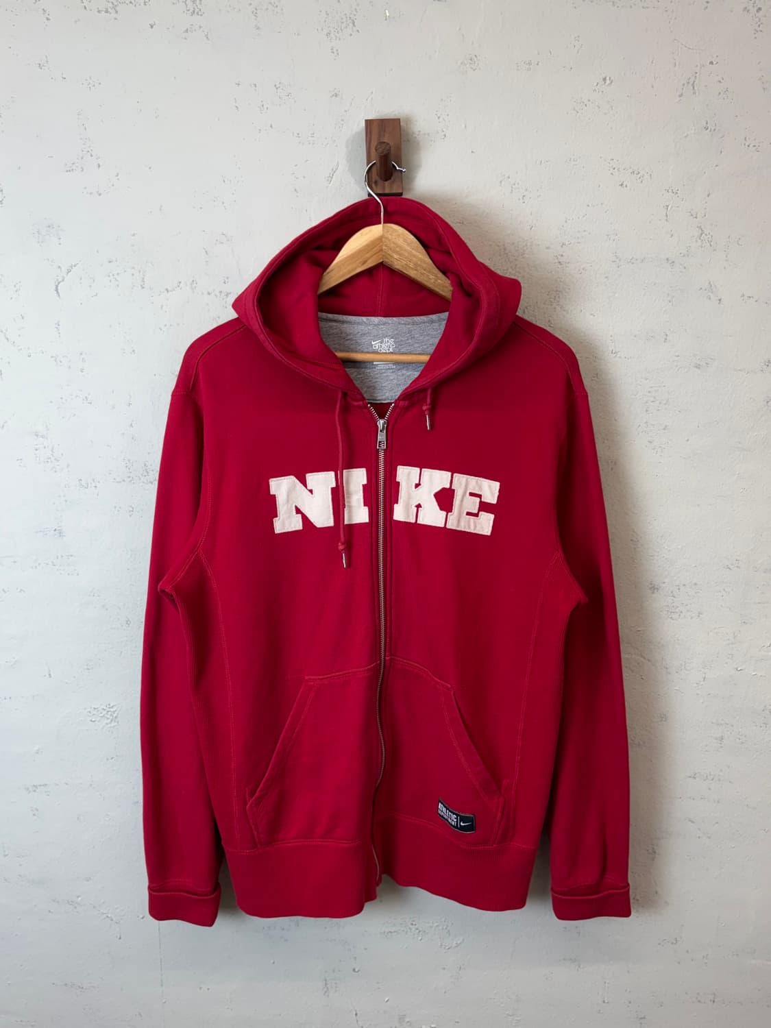 나이키 00s 올드스쿨 자수로고 레드 후드집업 상품이미지1