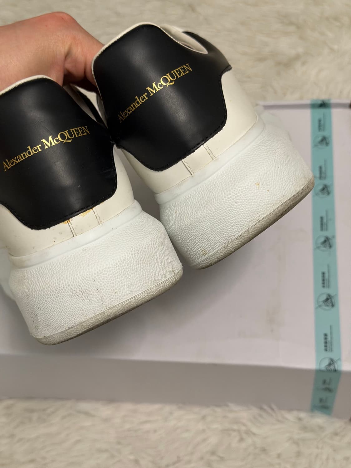 알렉산더 맥퀸 오버솔 스니커즈 41.5 황금사이즈 상품이미지4