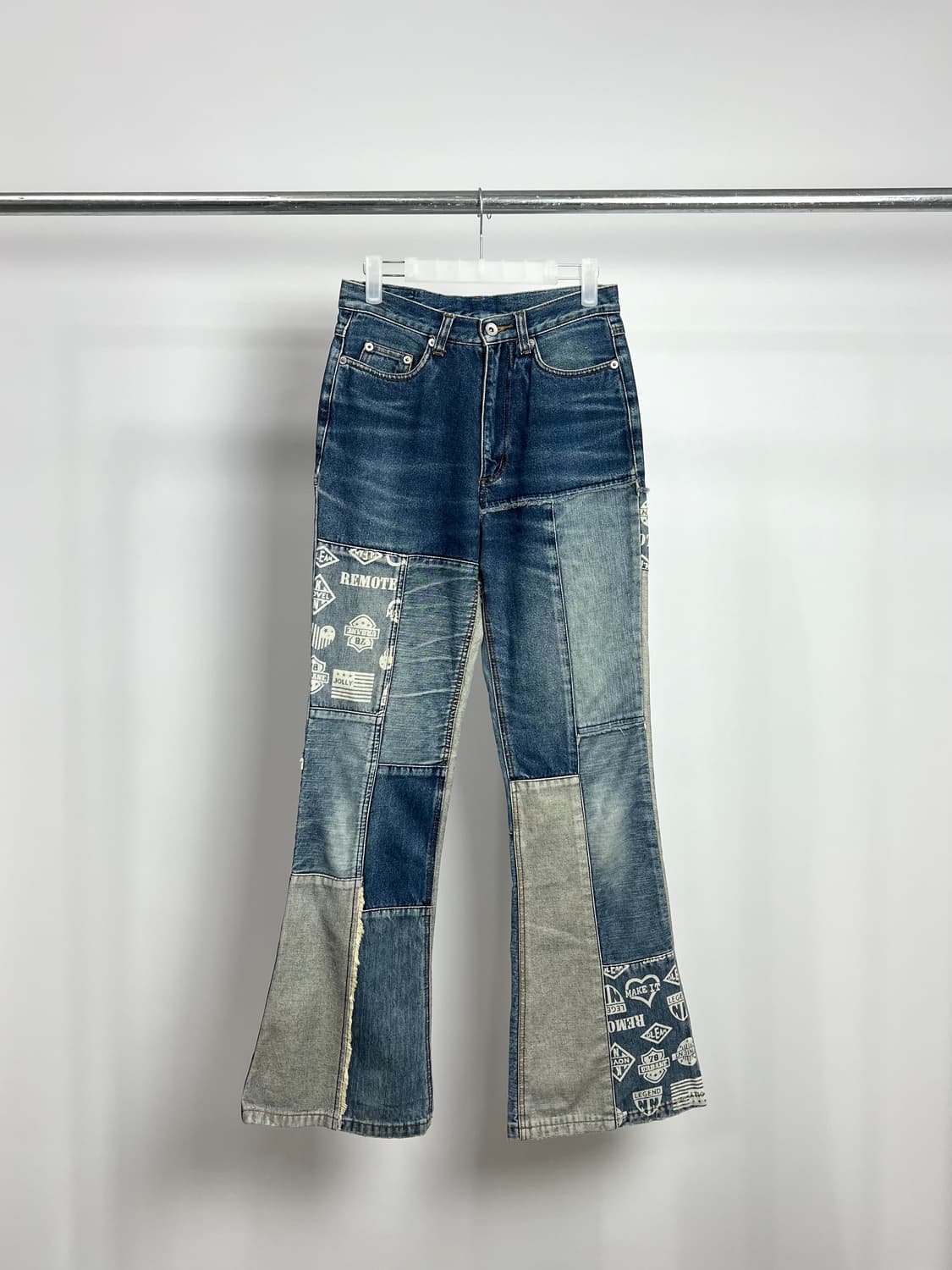 BACK & FORTH 패치워크 부츠컷 데님 팬츠 상품이미지1