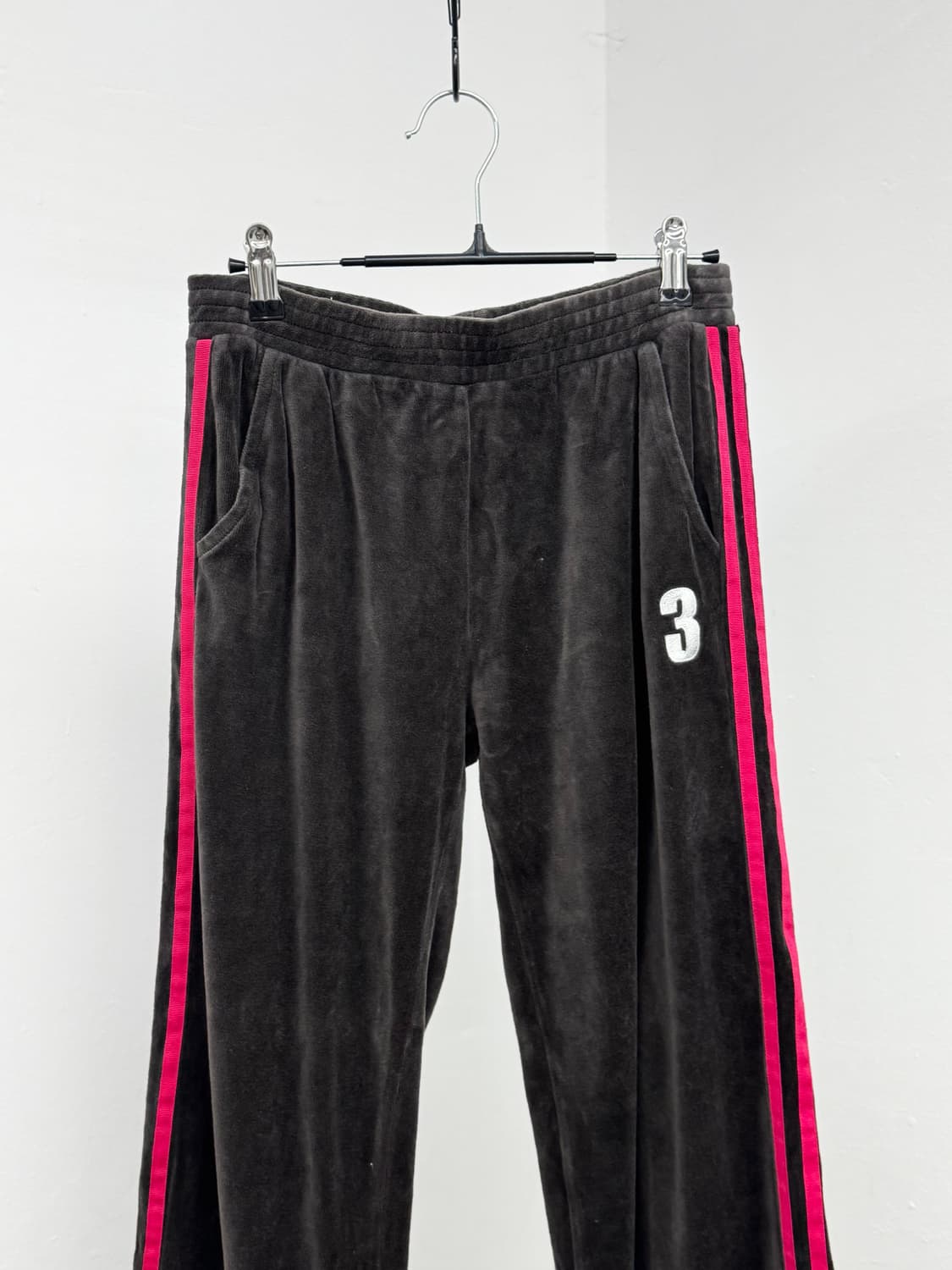 JPN 아디다스 벨로아 로고 트랙팬츠 상품이미지5