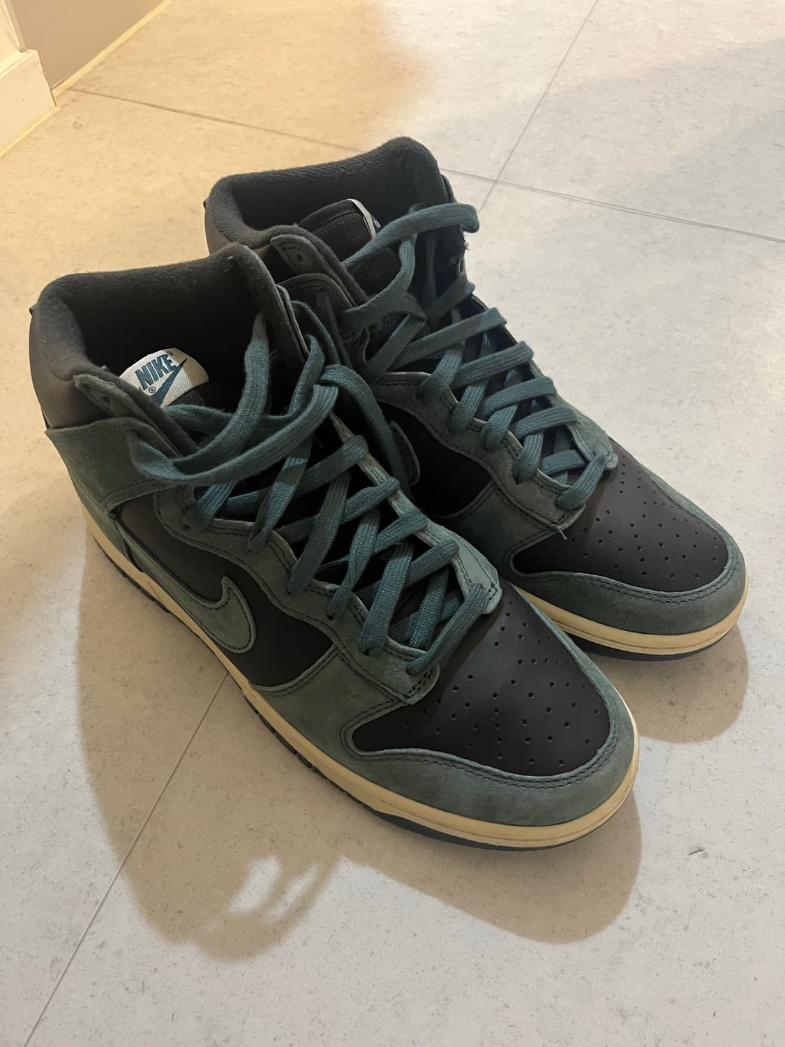 나이키 덩크 하이 레트로 프리미엄 페이디드 스프러스 상품이미지3