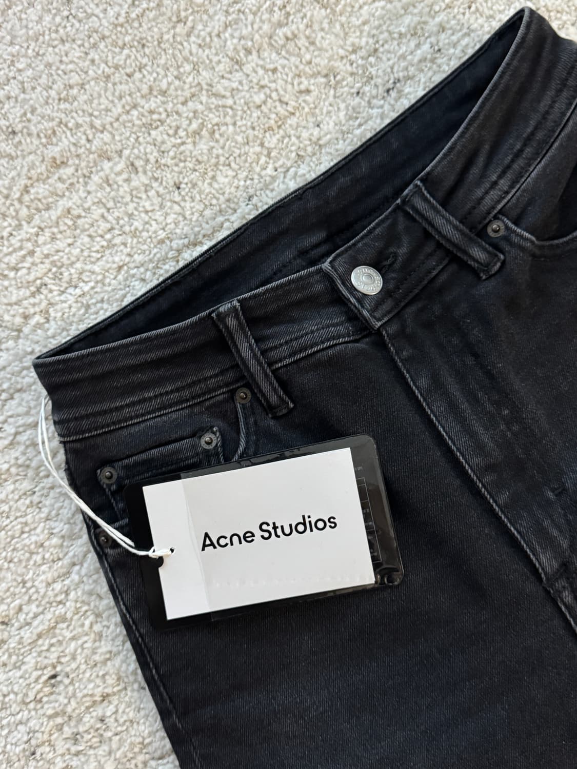 <새상품> 아크네스튜디오 Acne Studios 워싱블랙 스키니진 상품이미지1