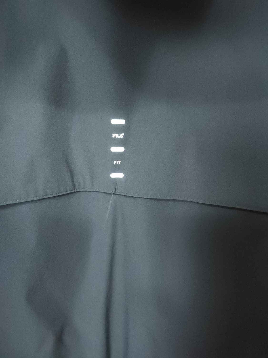 휠라 피트 블랙후드 사파리 바람막이 집업  100 L 새제품 상품이미지6