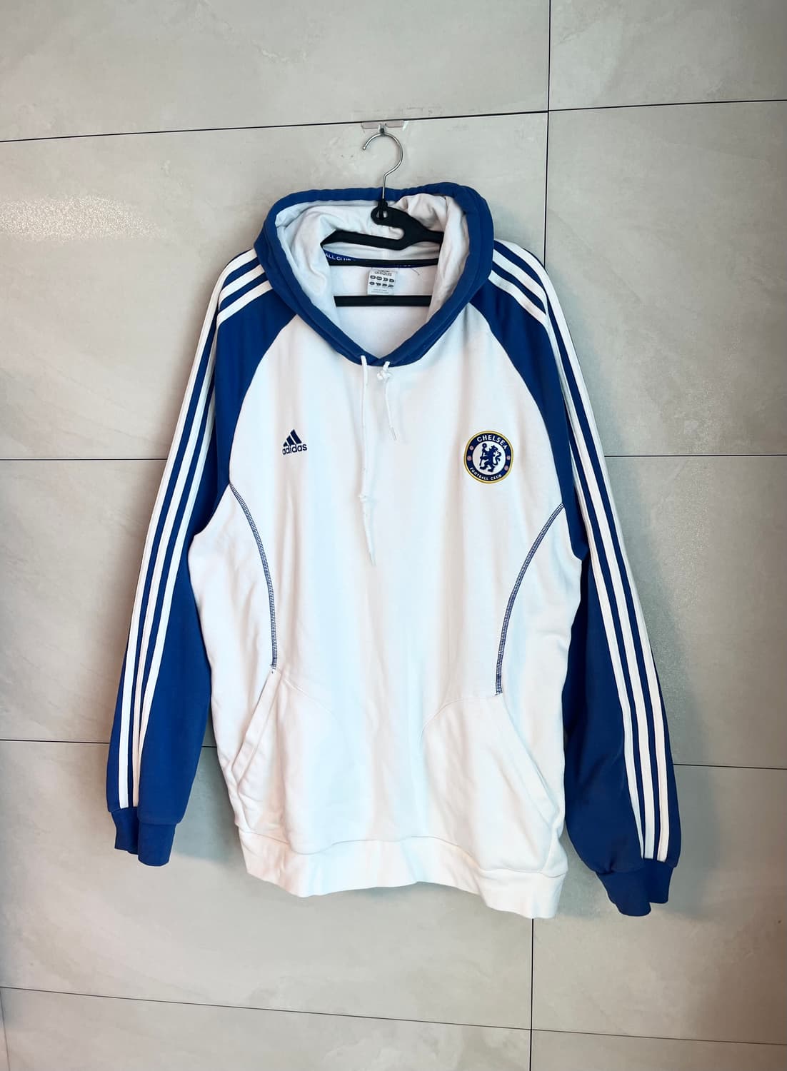 [2XL] 극희귀 유일매물 아디다스 첼시 흰,파 후드티 상품이미지4