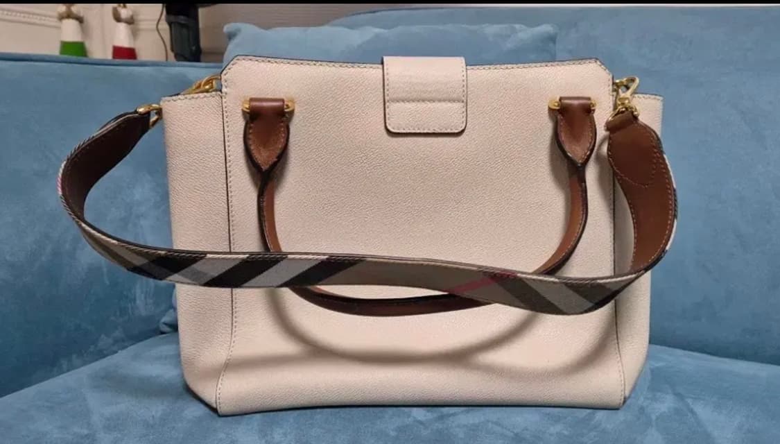 (새상품) 버버리 토트백 상품이미지2