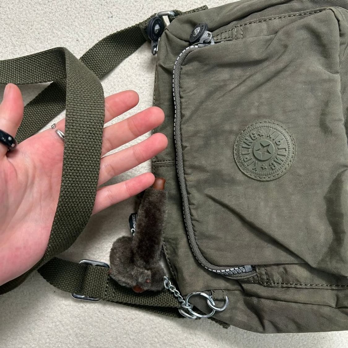 키플링 미니 힙색 크로스백 카키 상품이미지6