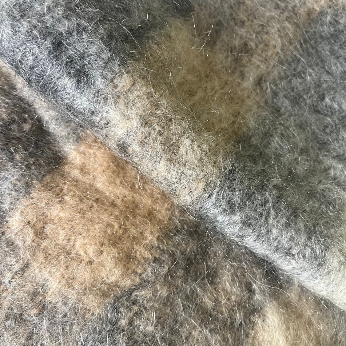 [Donegal Design] 아일랜드 메이드 모헤어 체크 머플러 상품이미지3