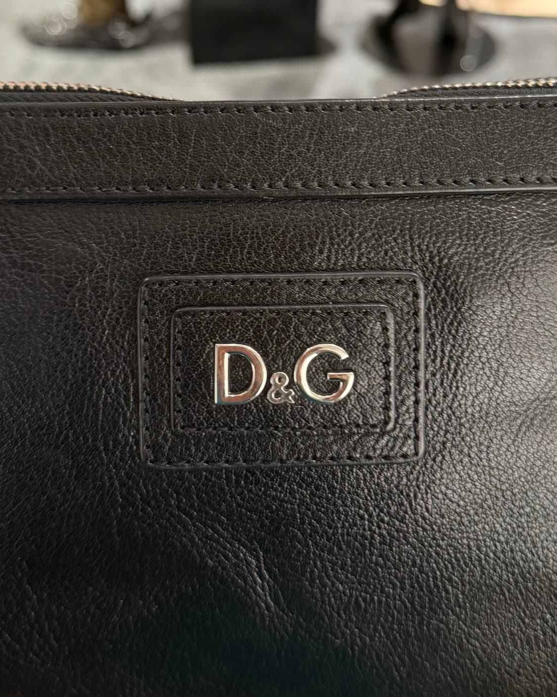 돌체앤가바나 블랙 레더 로고 크로스 백 상품이미지6