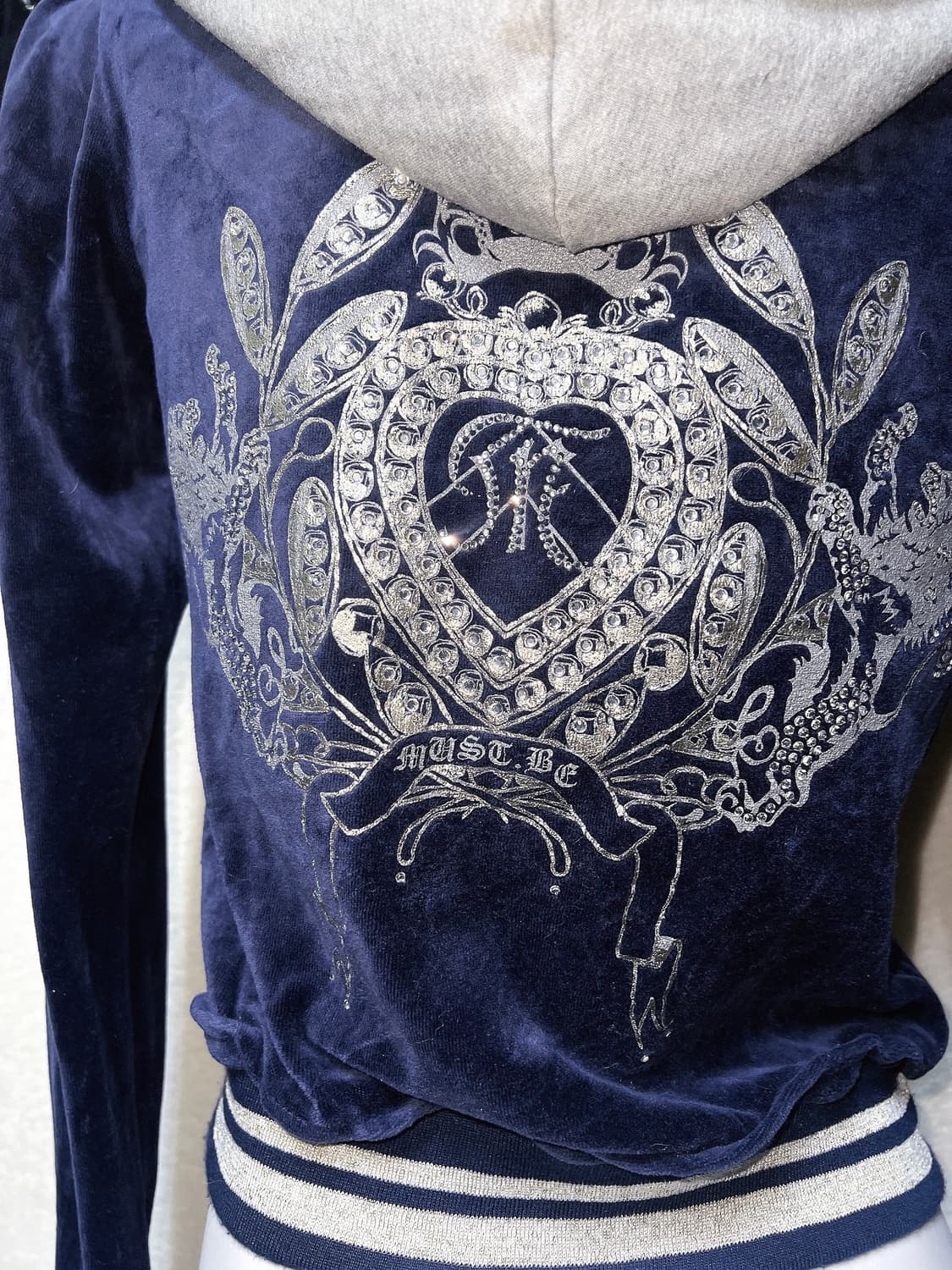 오네갸루 y2k 와투케 펑크 시부야 쥬꾸깔 큐빅 벨벳 후드 집업 핀터 상품이미지3