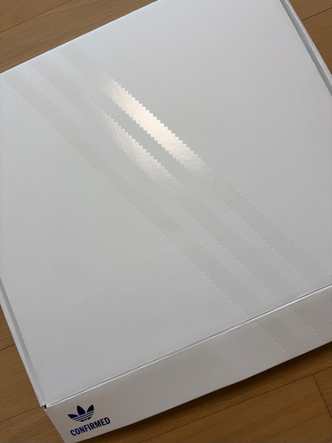 [아디다스 성수 라운지] 아디다스 성수 컨펌드 새상품 급처해용💙 상품이미지3