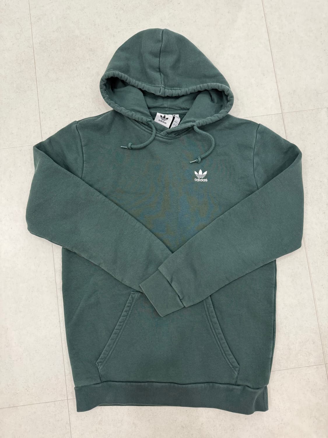 아디다스 ESSENTIAL HOODY 후드티 L사이즈 상품이미지2