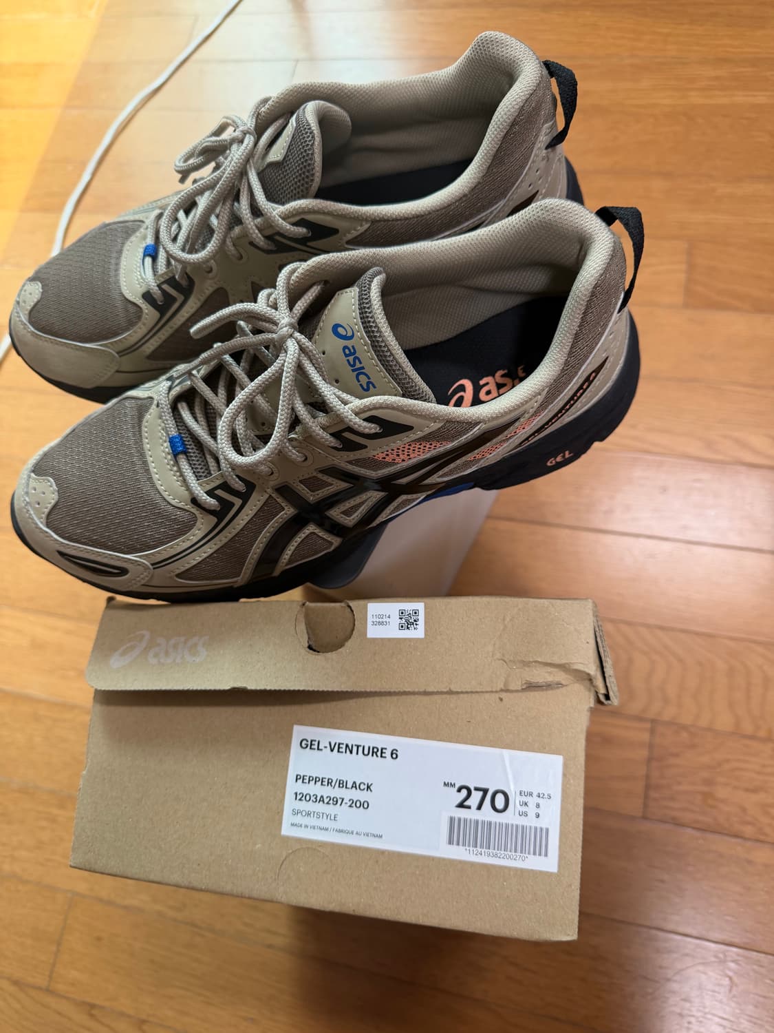 아식스 젤 벤쳐 6 SPS 페퍼 블랙 상품이미지1