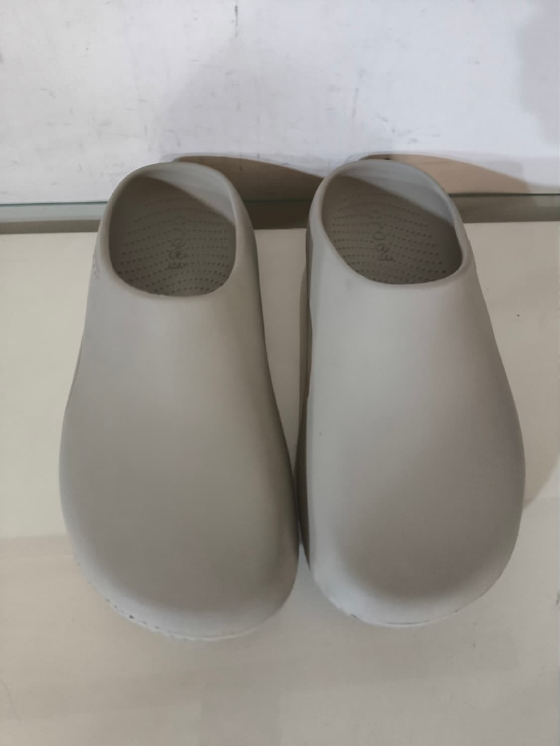 m12 300mm 크록스 멜로우 리커버리 클로그 상품이미지4