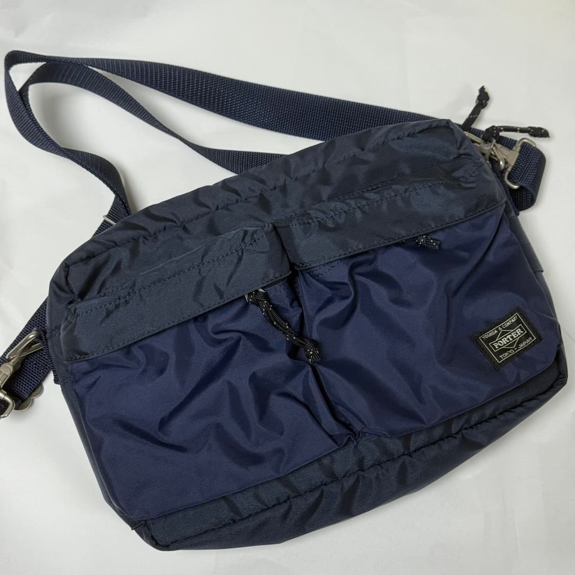 포터 포스 숄더백(s) 네이비 상품이미지1