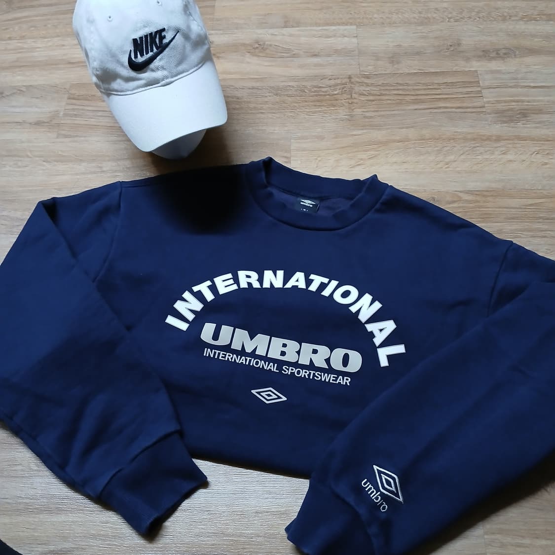 umbro 엄브로 스웻셔츠 맨투맨 90 상품이미지1