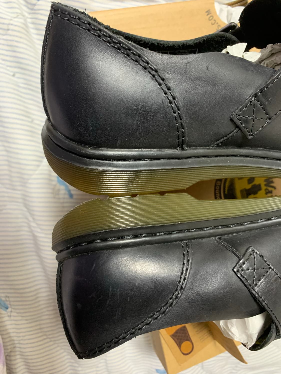 새상품) 닥터마틴 패트리샤 UK5 240 블랙 상품이미지4