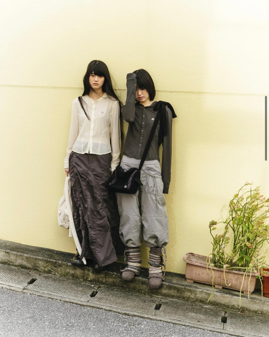 코이세이오 ROUND HOODIE SHIRTS_CHARCOAL 상품이미지5