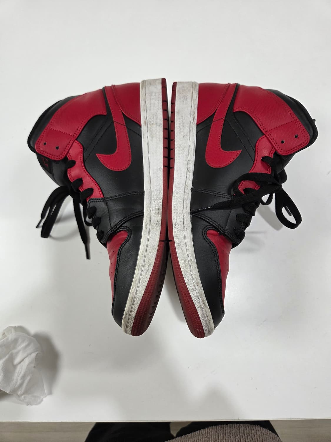 나이키 에어 조던 1 미드 브레드 275 상품이미지4