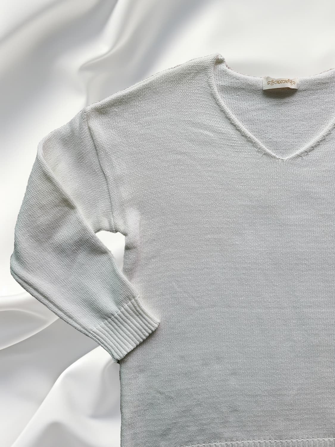 V넥 니트 긴팔 티셔츠 상품이미지2