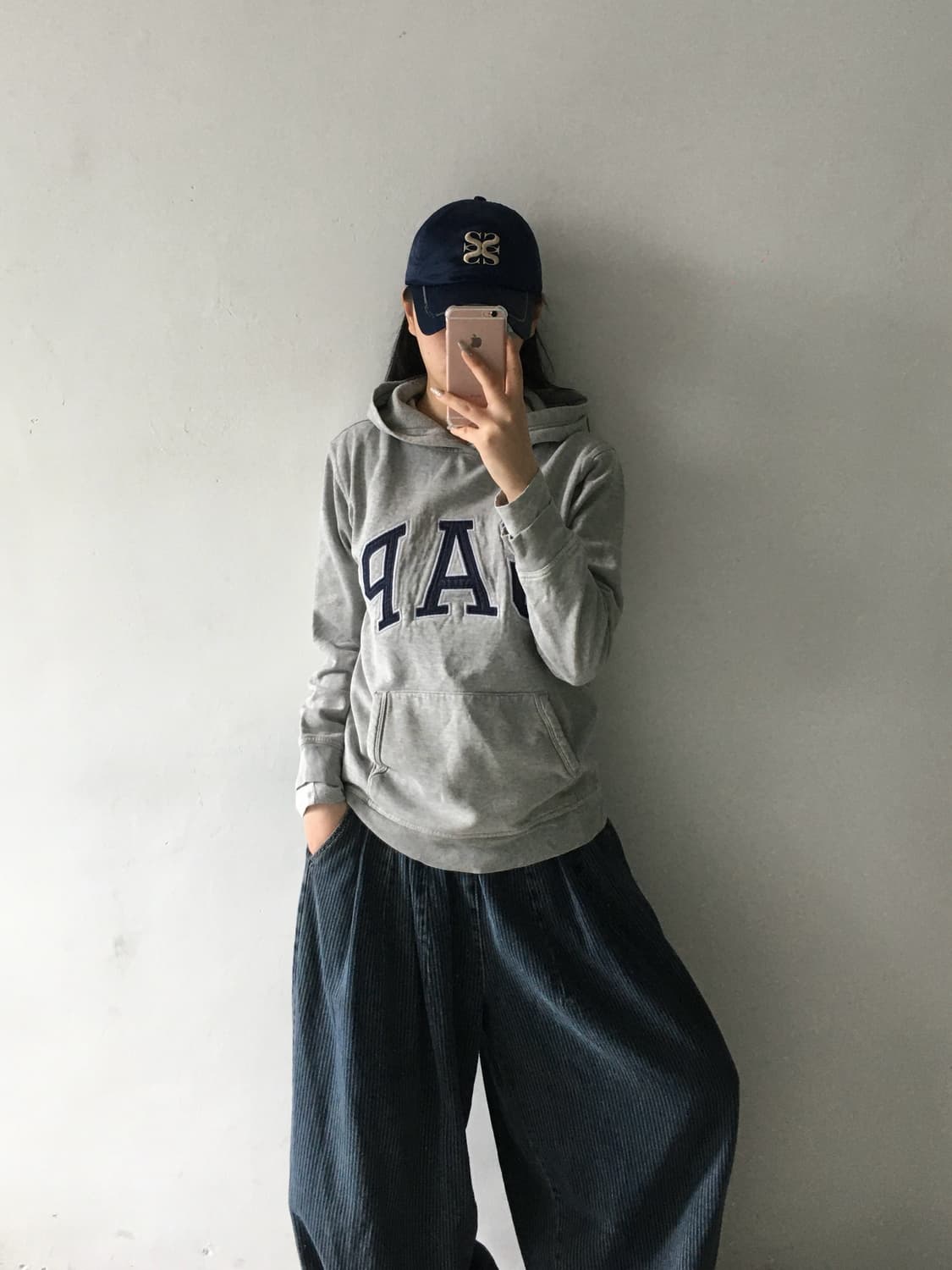 갭 자수패치 후드티 상품이미지1