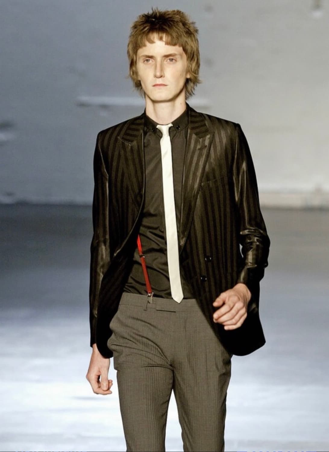 디올옴므 SS06 런웨이 비대칭 블레이저 상품이미지1