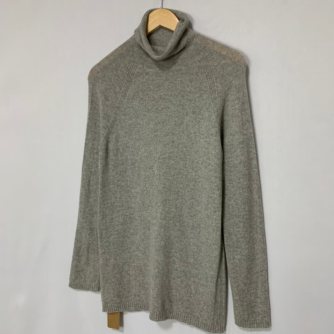 캐시미어 100% 빈티지 터틀넥 니트 라이트 그레이 상품이미지2