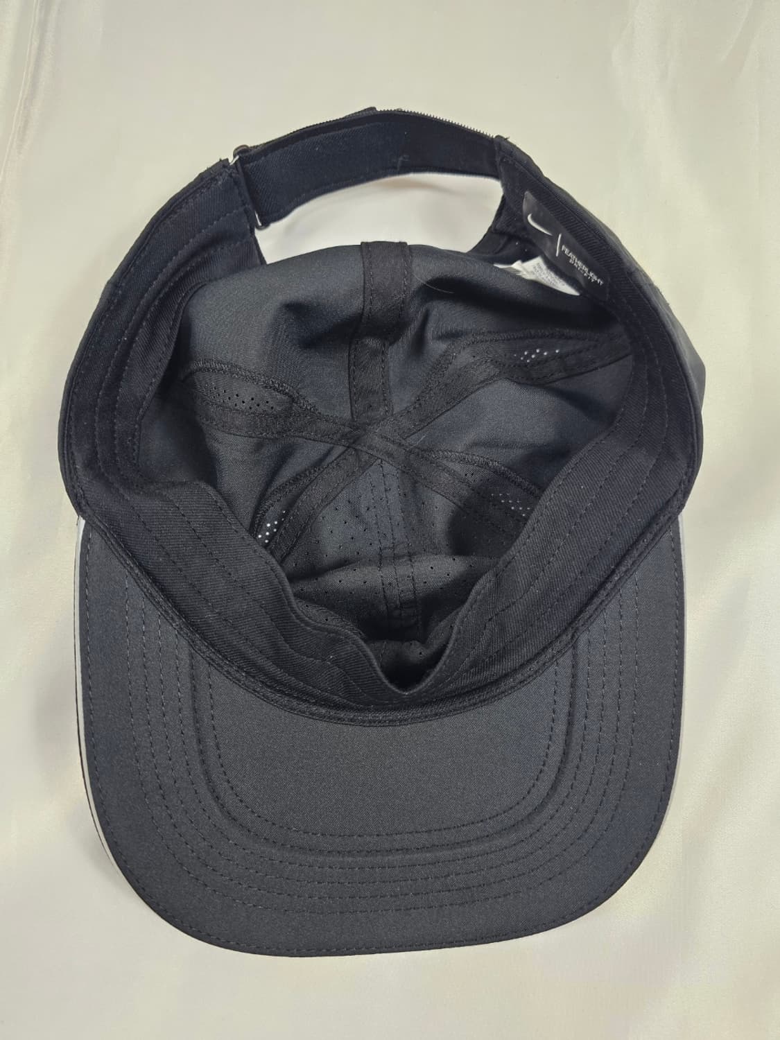 나이키페더라이트런캡 상품이미지2