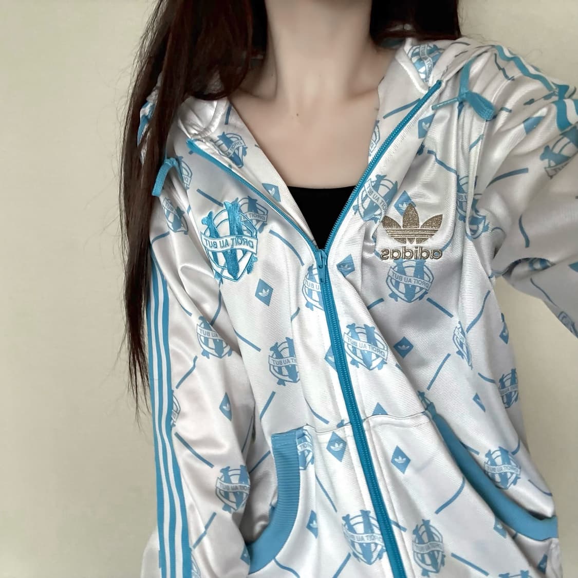 아디다스 올드스쿨 마르세유 흰하 화이트 스카이 윈드러너 후드집업 상품이미지2