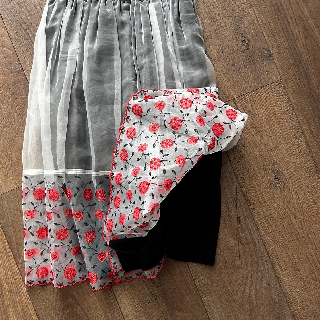Organza Layered Floral Needlepoint Skirt 상품이미지6