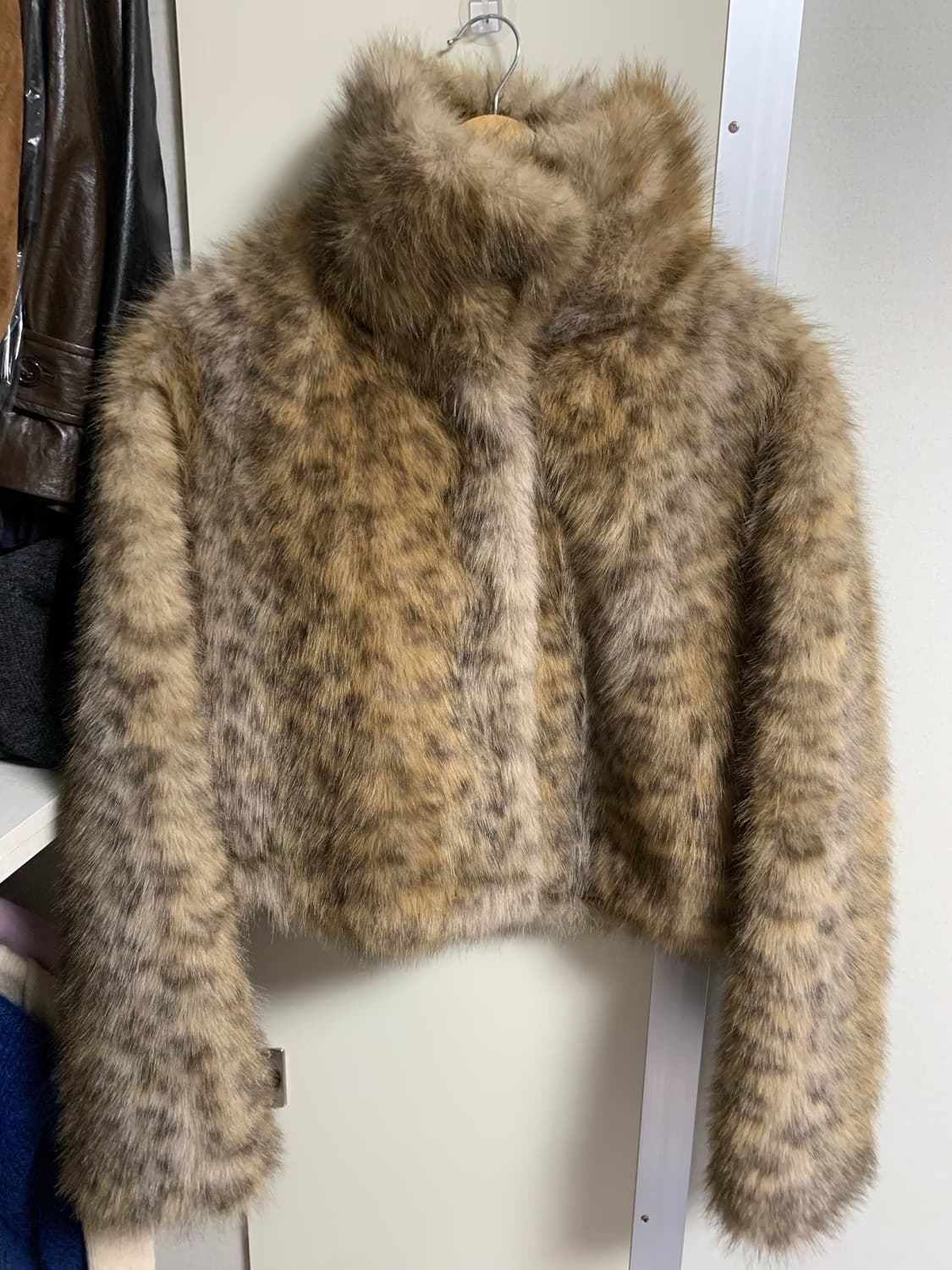 새상품) The mory park 도매택 레오파드 퍼자켓 (정가 15만원 상품이미지5