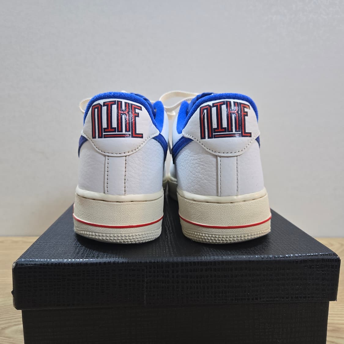 270 나이키 에어포스1 로우 빈티지 화이트 블루 상품이미지4