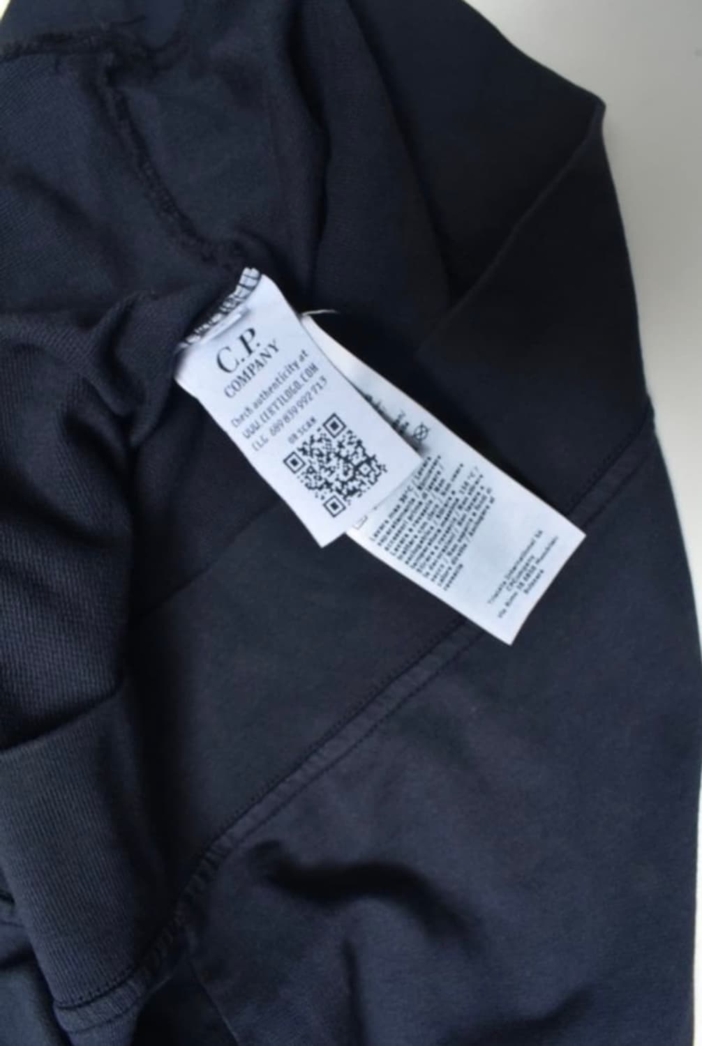 CP컴퍼니 맨투맨 L 사이즈 상품이미지3