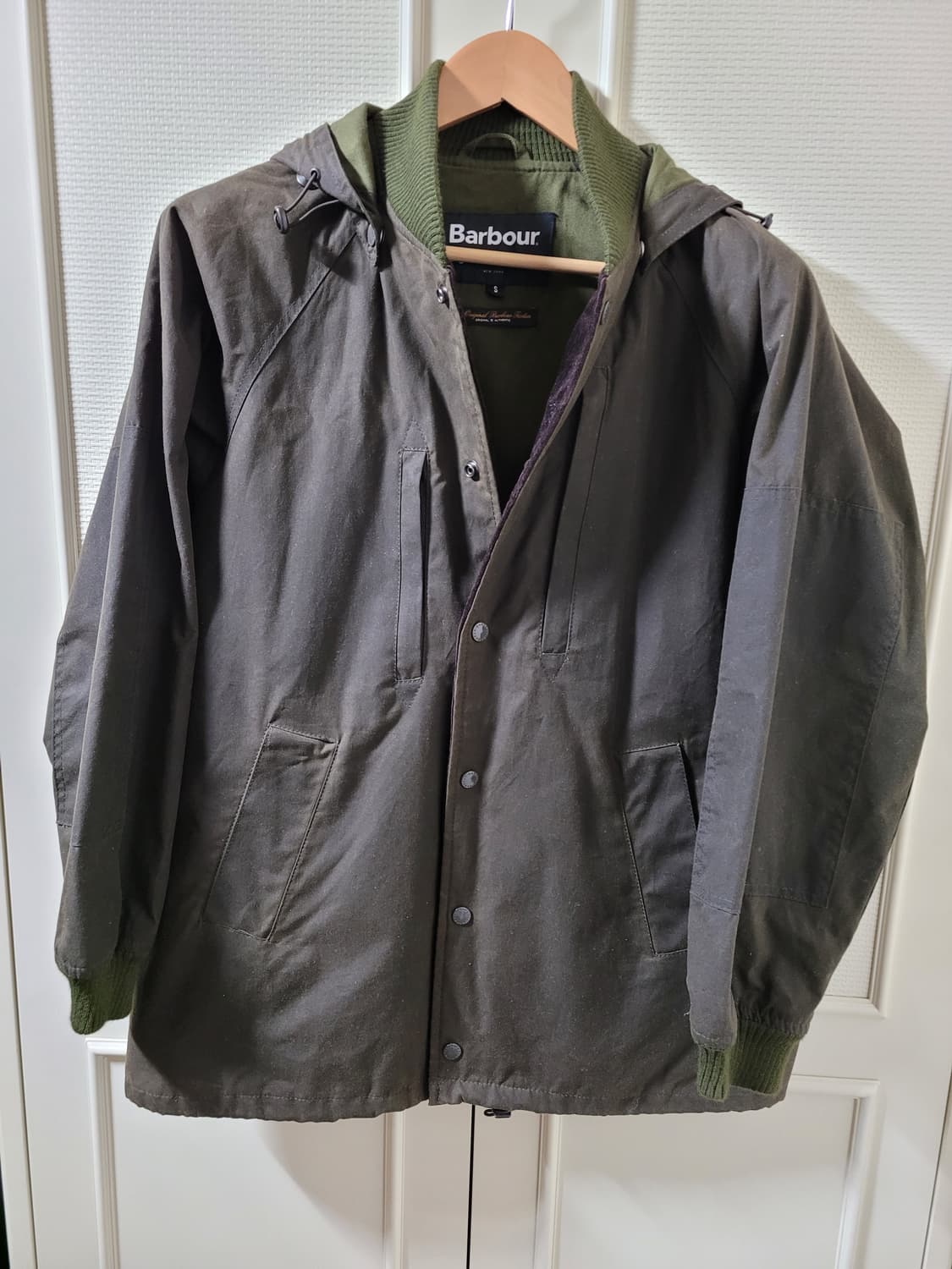 Barbour 바버 남성 왁스 후드 자켓 S 사이즈 (남성 95~100) 상품이미지2