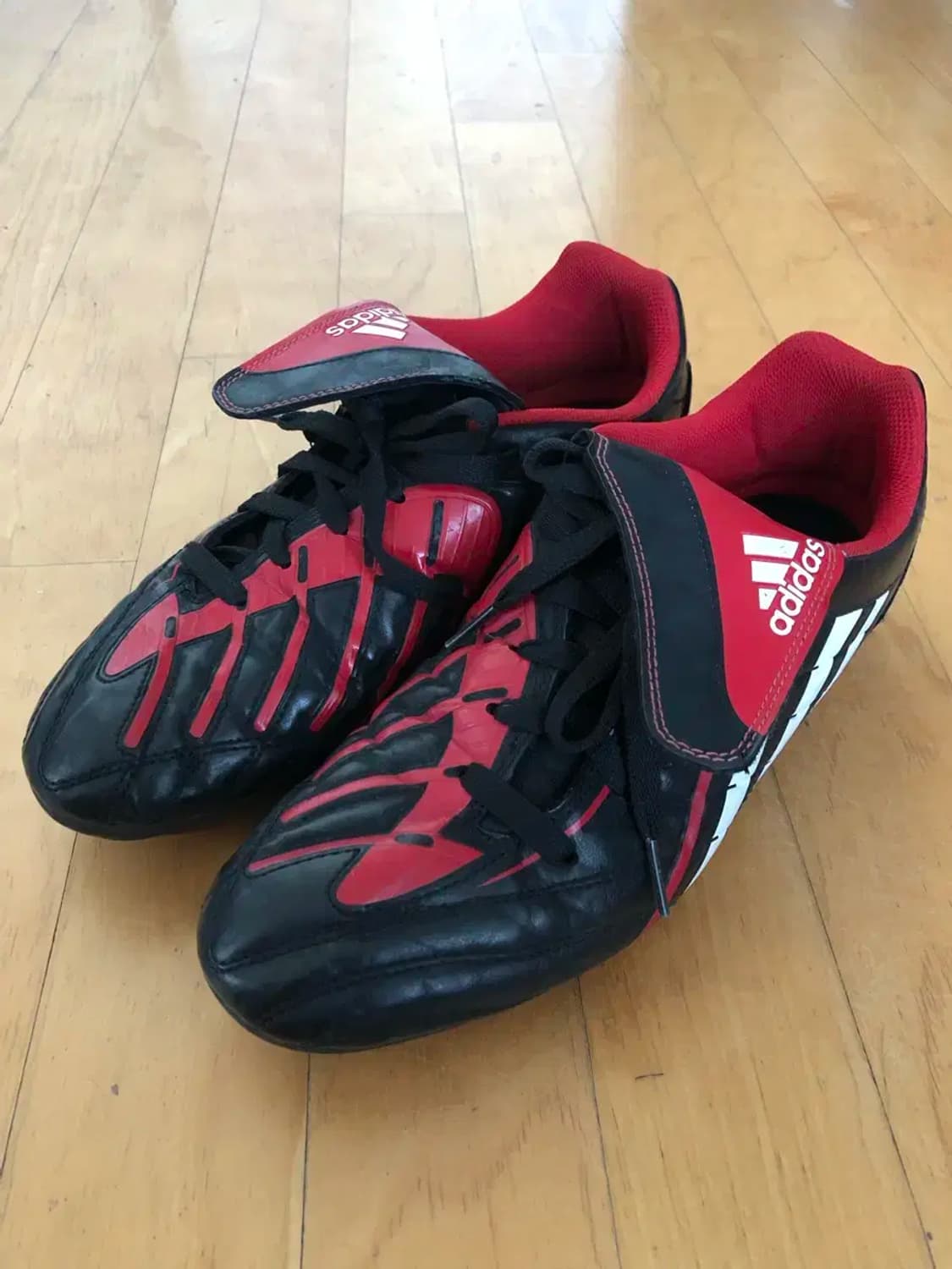 아디다스 프레데터 파워스워브 빨검 275 상품이미지1