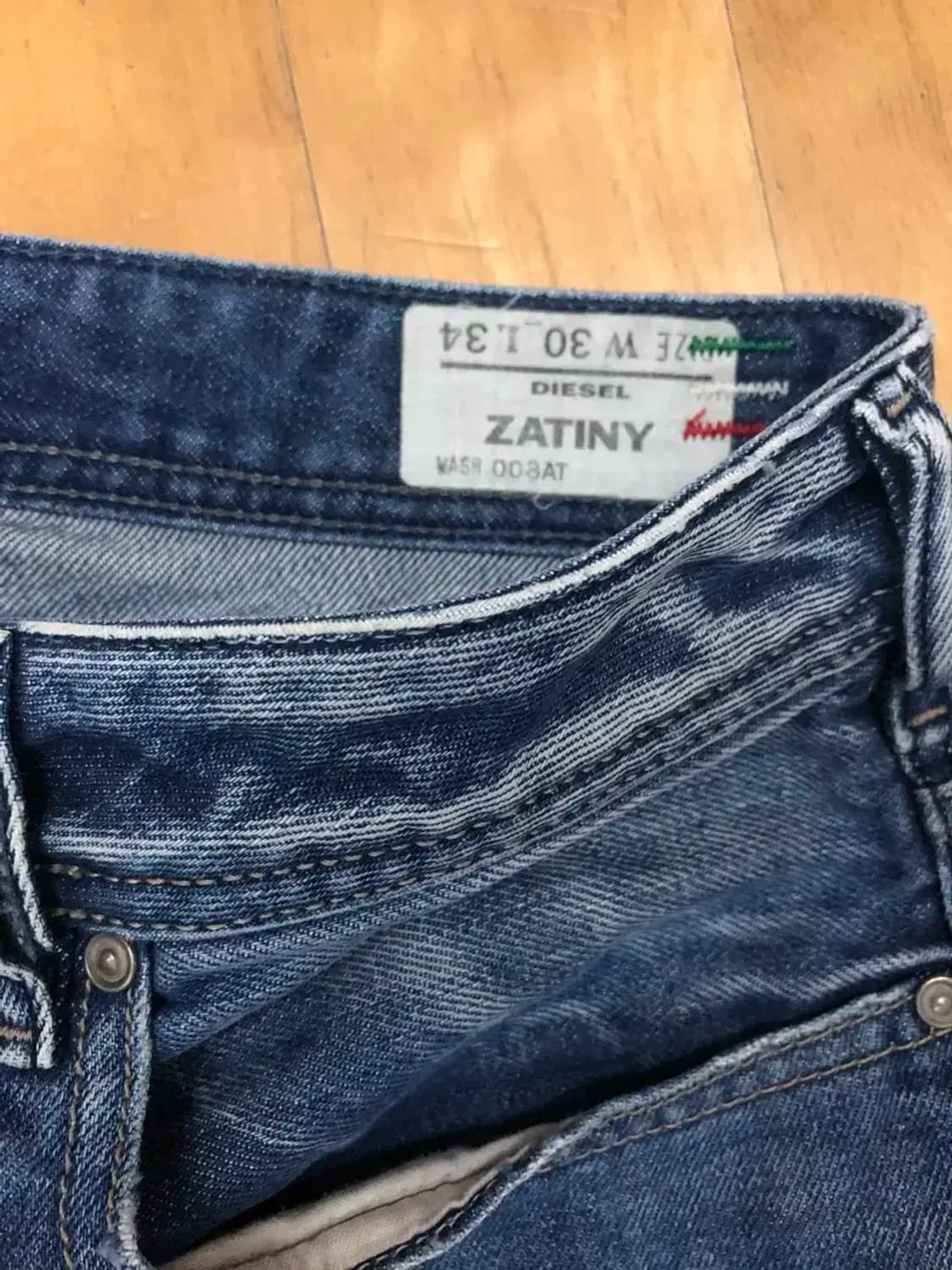 디젤 자티니 빈티지 워싱 플레어 부츠컷 데님팬츠 30 상품이미지9