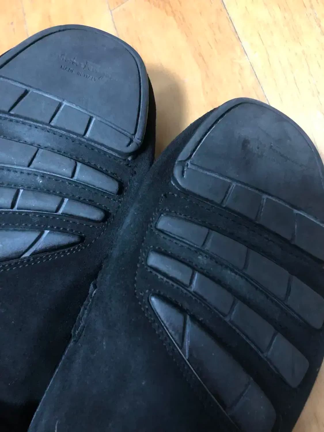 페라가모 클래식 스웨이드 레더 드라이빙 슈즈 로퍼 280 상품이미지8