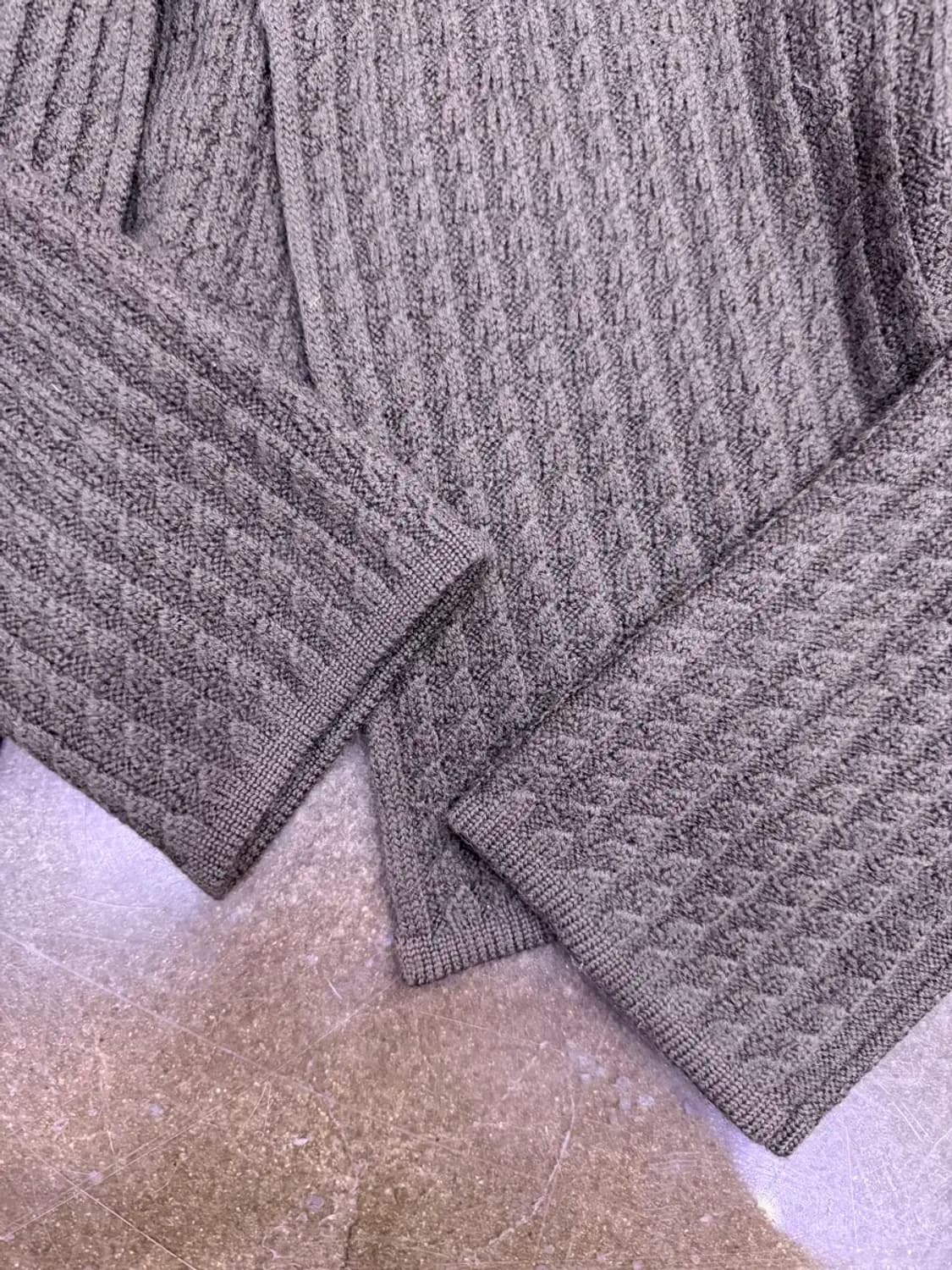 엠포리오 아르마니 메리노울 원포인트 레이어드 니트 가디건 M 상품이미지5