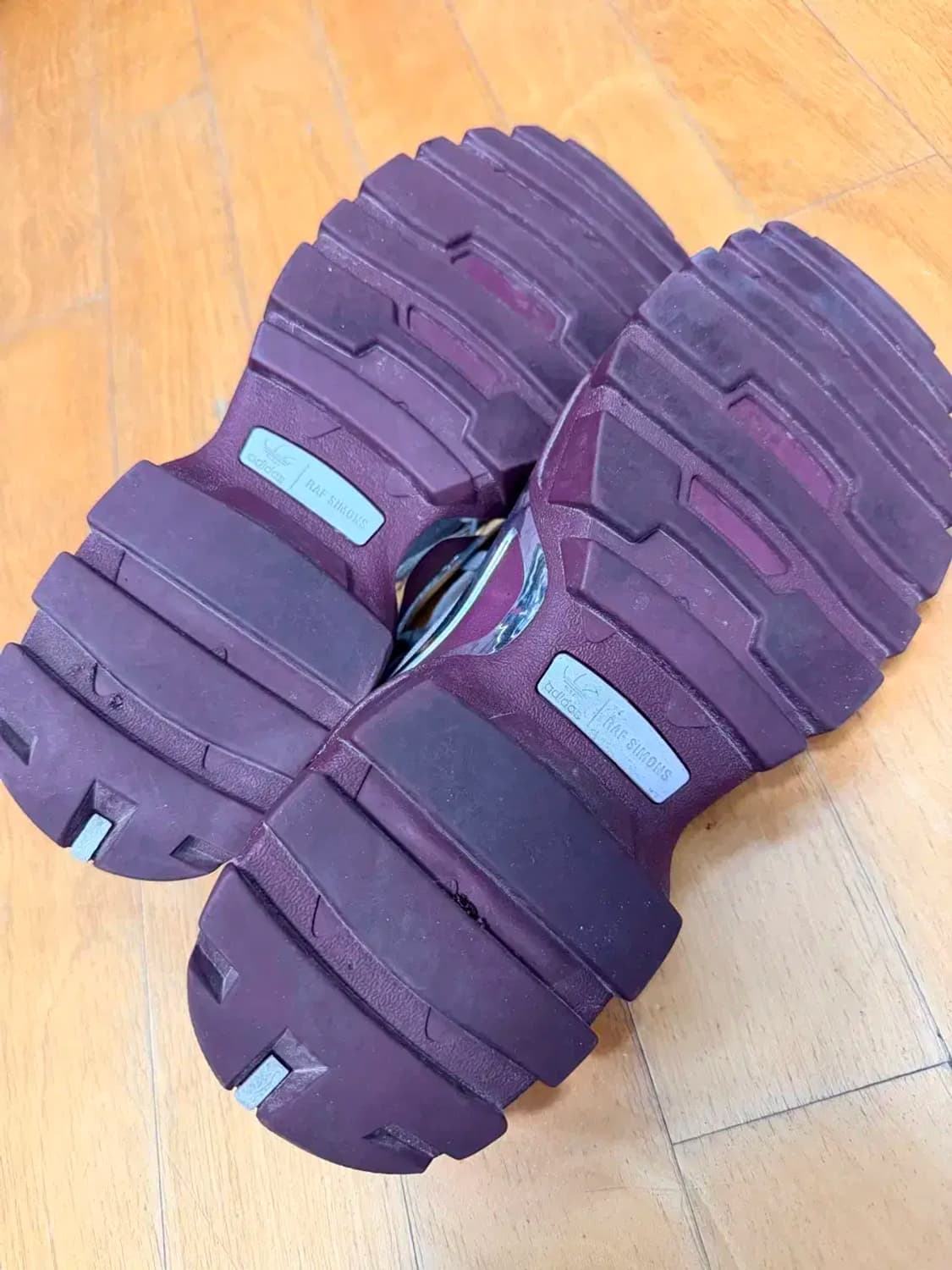 아디다스 x 라프시몬스 뉴러너 디트로이트 그레이 260 상품이미지9