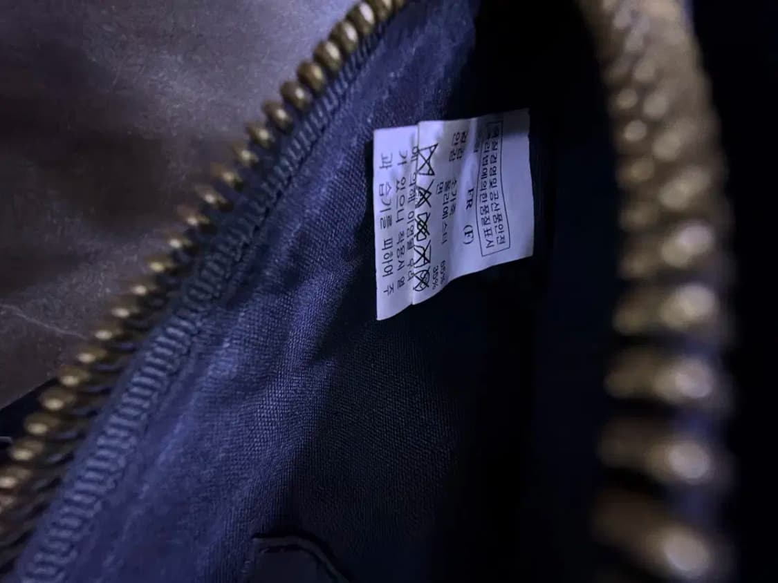 타임옴므 멀티 레이어 지퍼 소가죽 레더 크로스백 가방 상품이미지10