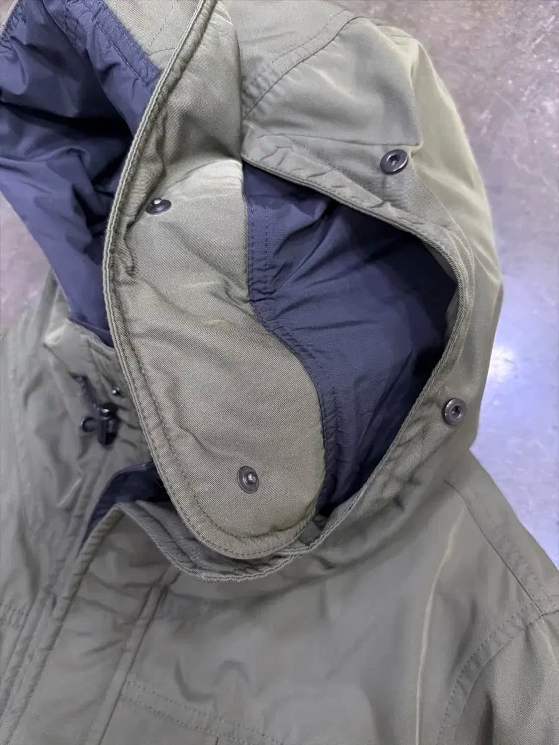 타임옴므 구스다운 패딩 레이어드 야상점퍼 올리브 95 상품이미지4