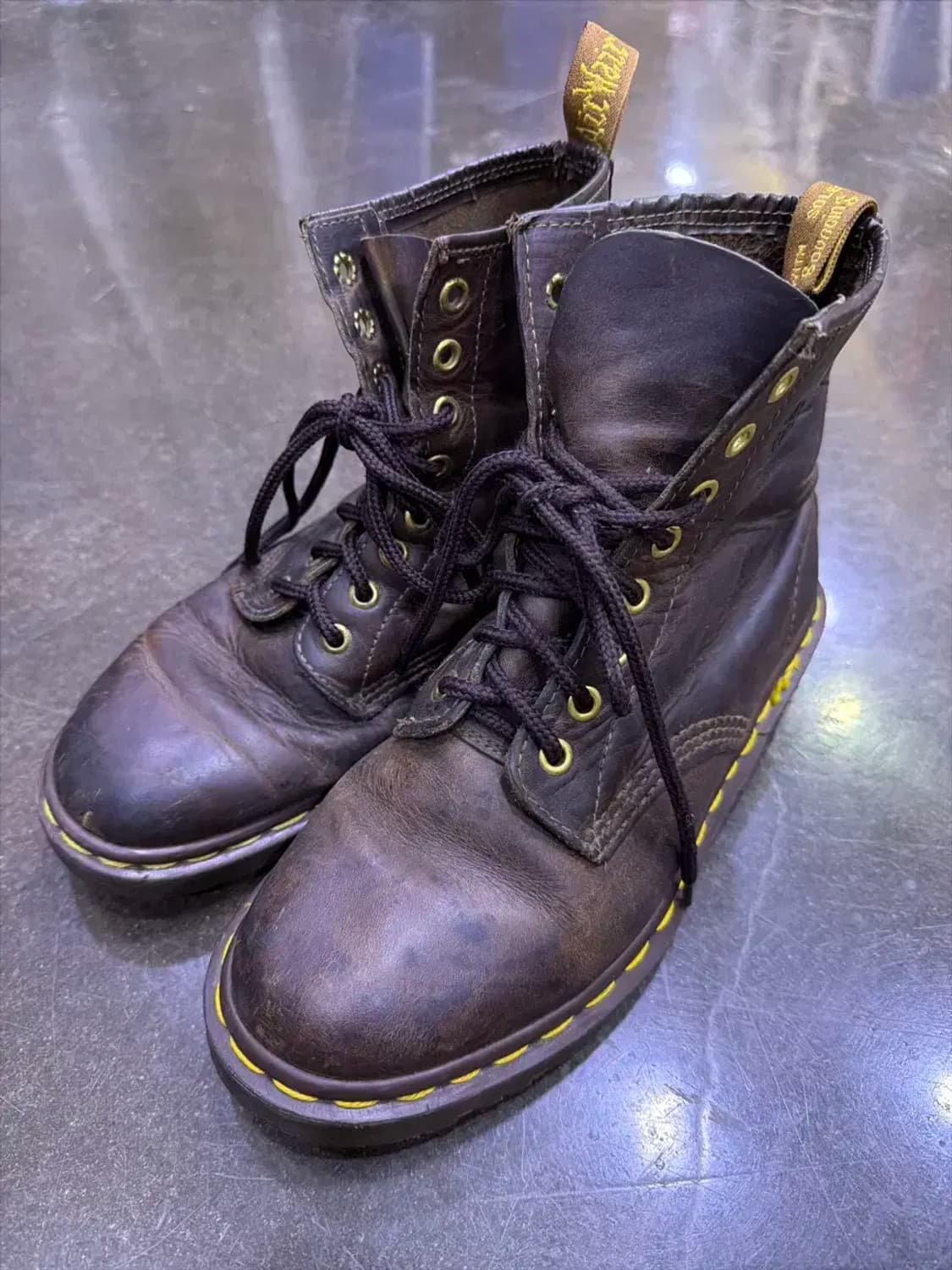 닥터마틴 1460 잉글랜드 메이드 8홀 부츠 워커 240 상품이미지1