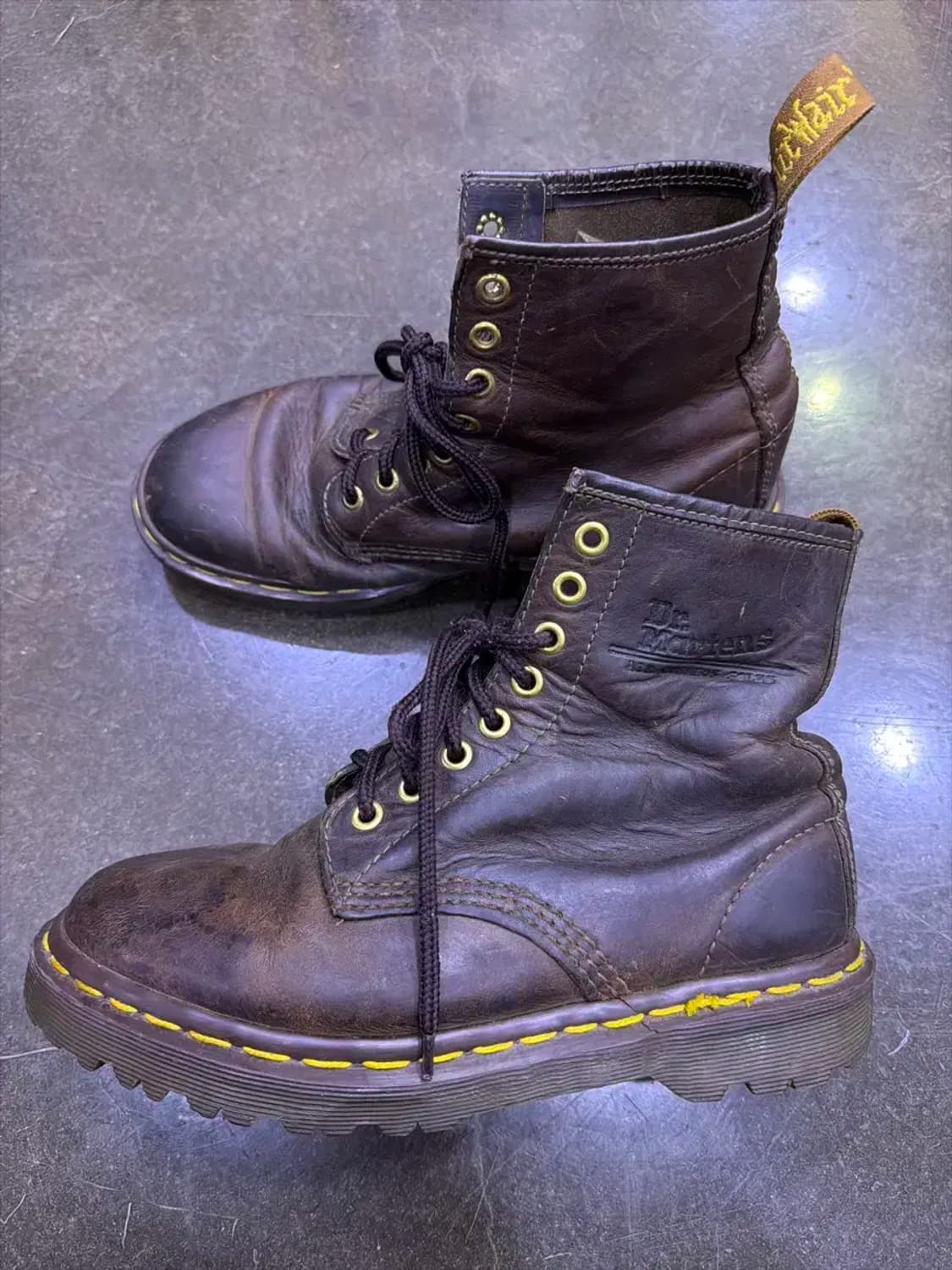 닥터마틴 1460 잉글랜드 메이드 8홀 부츠 워커 240 상품이미지5